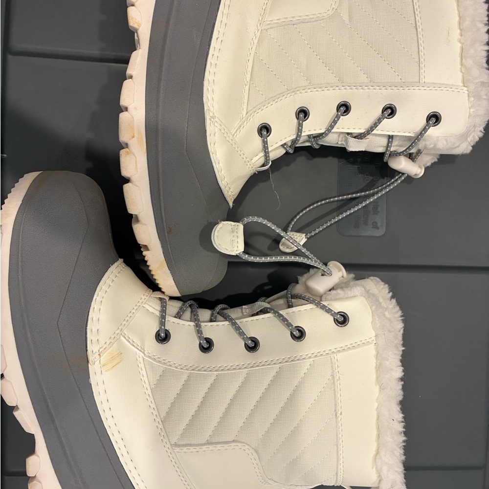 all in motion White and Gray Kids Snow Boots